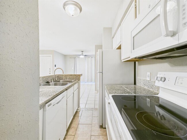 Building Photo - 3018 S 1st St