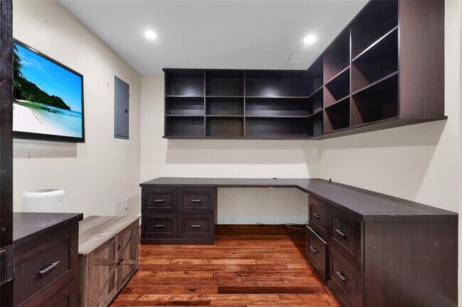 Building Photo - 14701 SW 63rd St