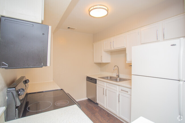 1BR, 1BA - 741SF - A1 - Estara