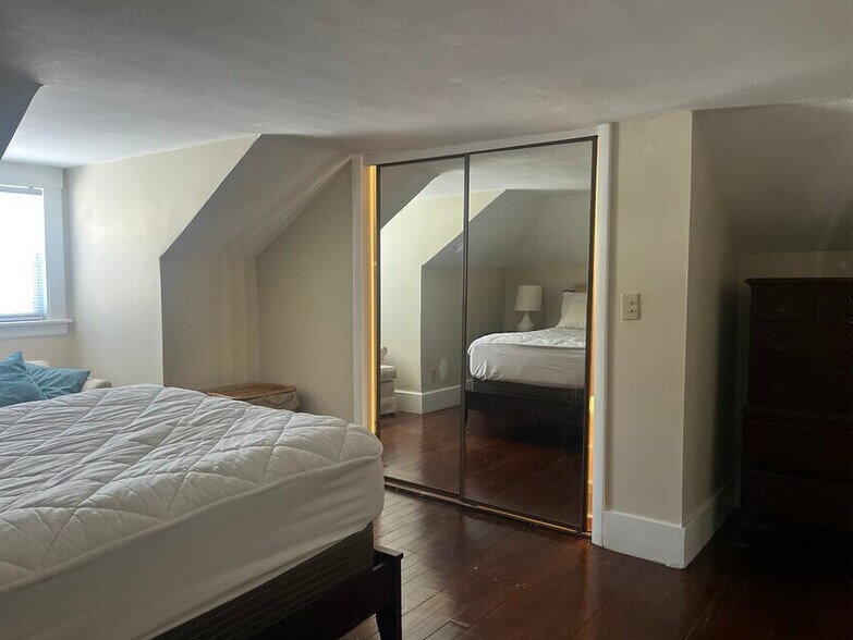 Building Photo - 142 Page Rd