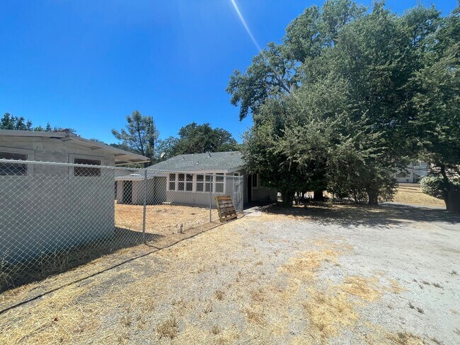 Building Photo - 9230 Curbaril Ave