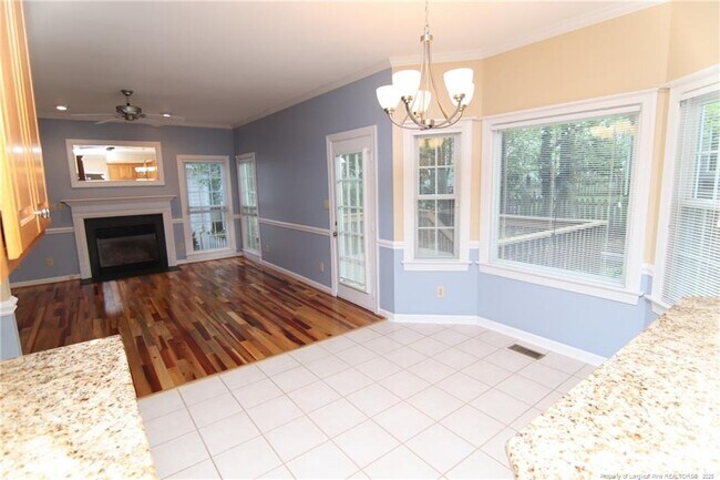 Building Photo - 2021 Shadow Creek Dr