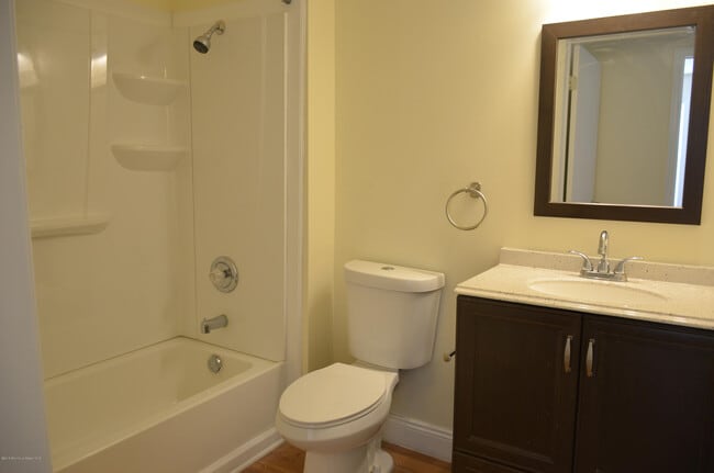 Building Photo - 997 Tarragon Ct