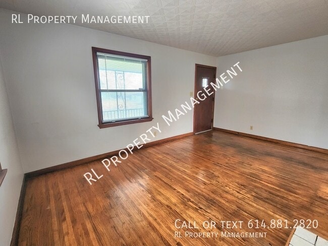 Building Photo - WAIVED APPLICATION FEES WITH SIGNED LEASE!...