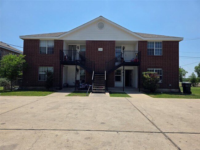 Primary Photo - 2200 Katy Ln
