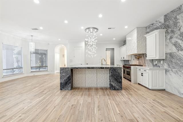 Building Photo - 1229 Strathmore Dr