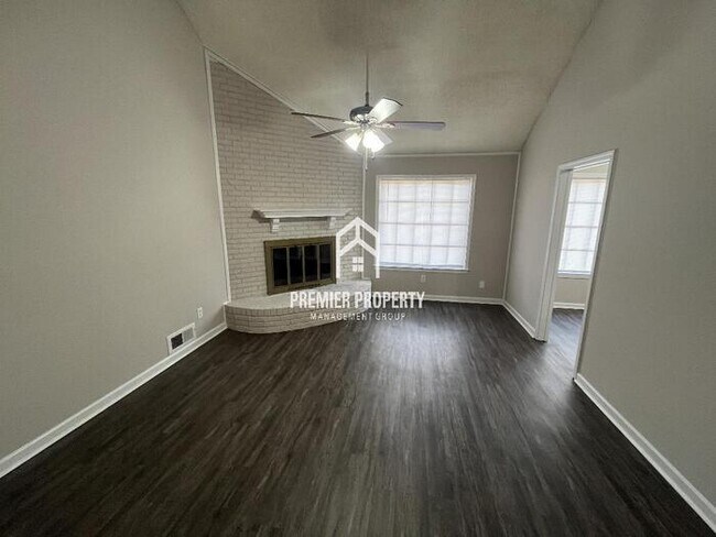Building Photo - 4987 Cedar View Rd