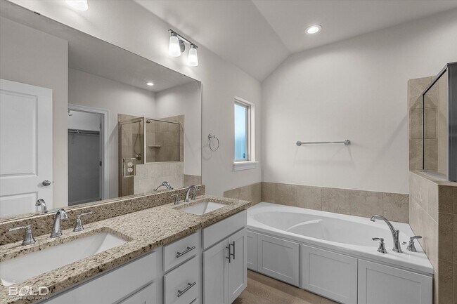 Building Photo - 257 Sedgewick Ave