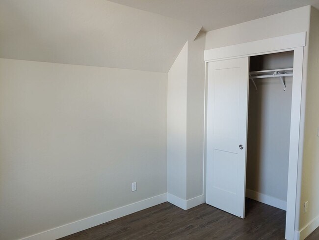 Building Photo - Downtown Sandpoint - New Custom Home!