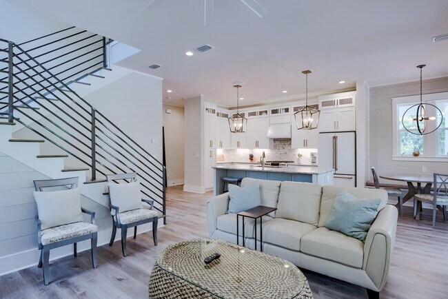 Building Photo - 40 Kristin Ct