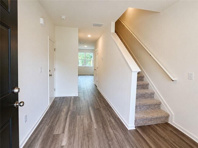Building Photo - 64 Padley Dr