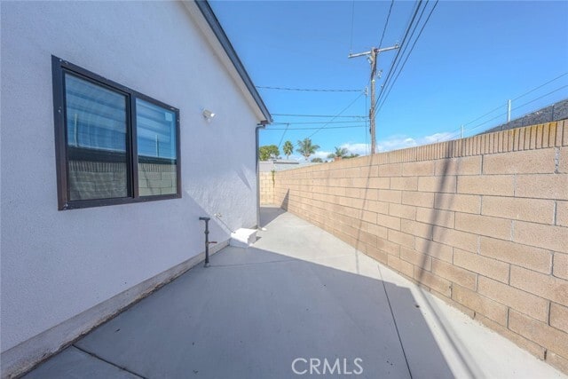 Building Photo - 5825 View Cir