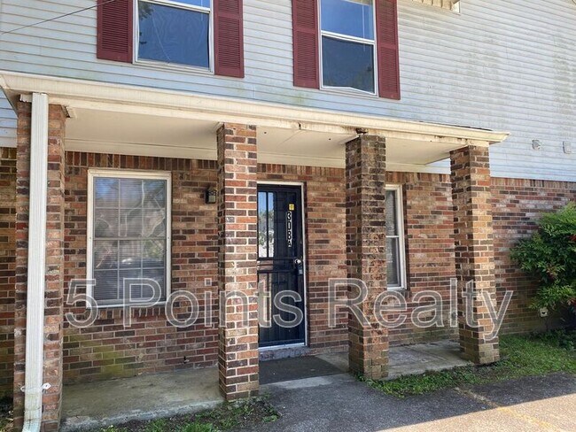 Building Photo - 308 Prince Ave