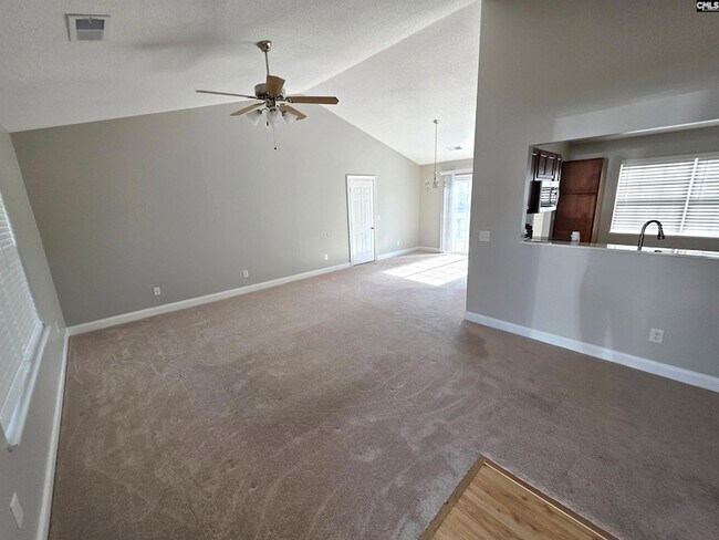 Building Photo - 165 Crassula Dr