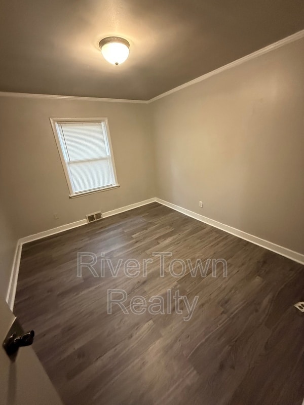 Building Photo - 727 E Raines Rd