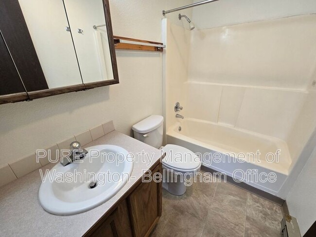 Building Photo - 1252 Nevada St