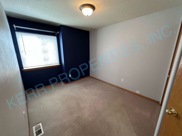 Building Photo - 15837 Jade Glen Ave