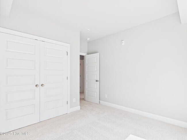 Building Photo - 1251 Shaw View Aly