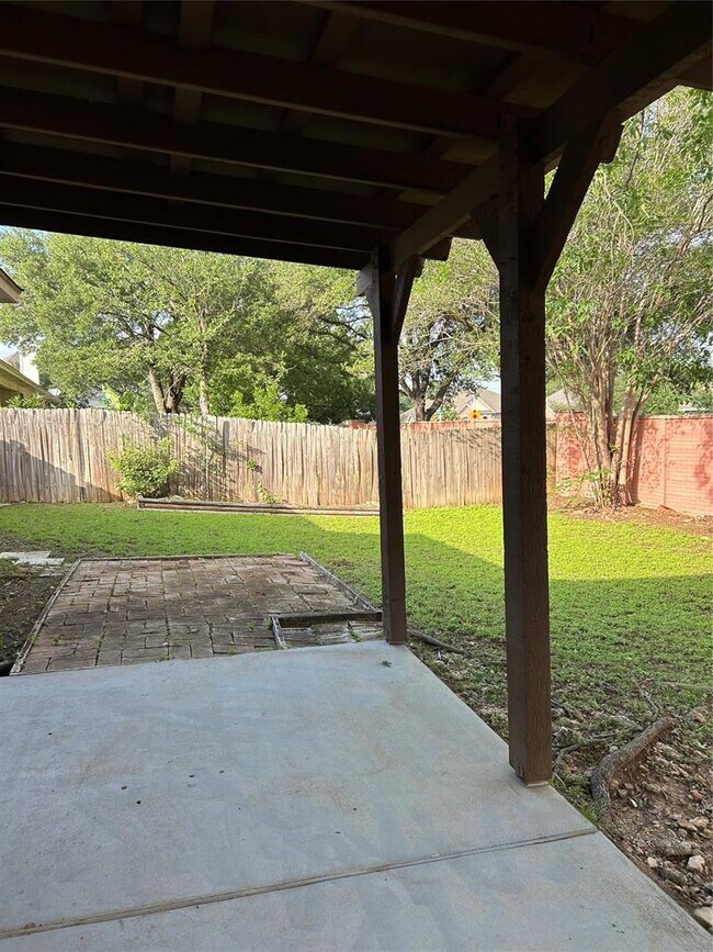Building Photo - 7413 Amanda Ellis Way