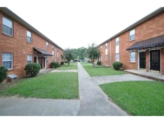 Building Photo - Kings Court Apartments