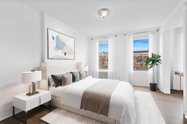 Building Photo - 117 57th St