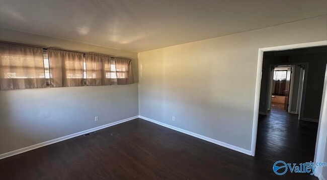 Building Photo - 2901 Azalea Rd SW