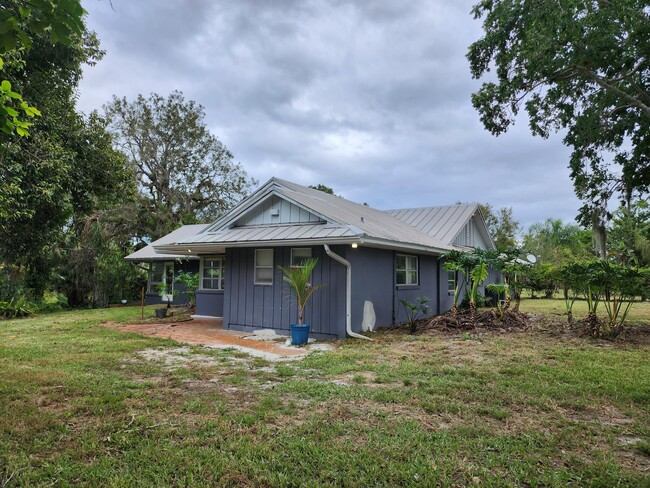 Building Photo - 4910 Ralls Dr