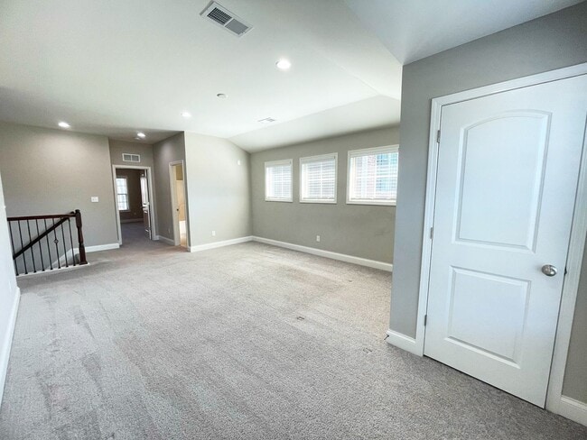 Building Photo - Gorgeous Newer Construction Home!