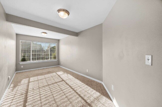 Building Photo - **NO SHOWINGS!! We have an application already on this property** This beautiful light filled hom...