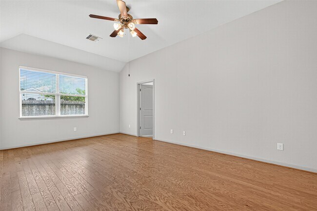 Building Photo - 510 Carson Ridge Dr