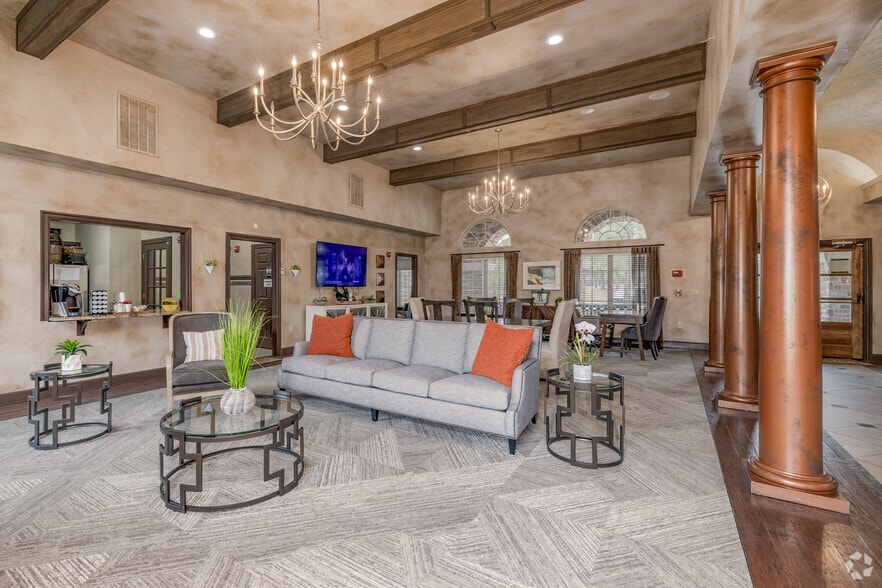 Clubhouse - Tuscany Hills at Nickel Creek