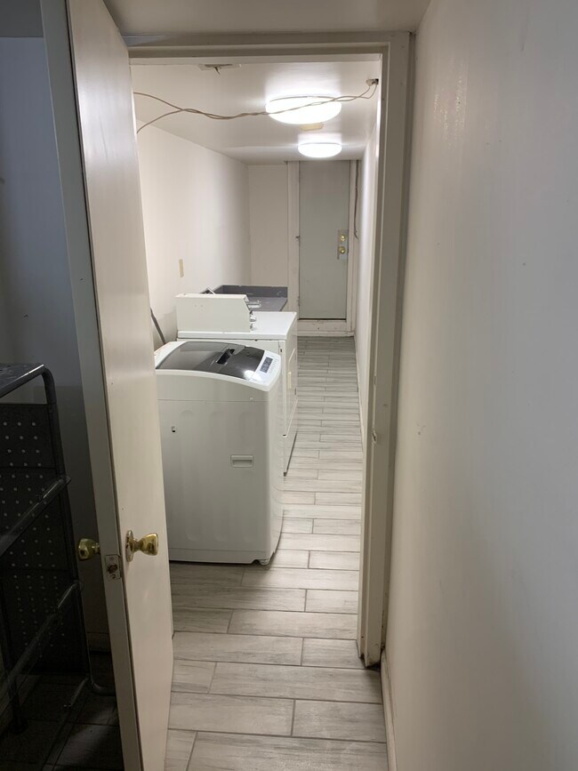 Laundry room - 121 New York Ave NW