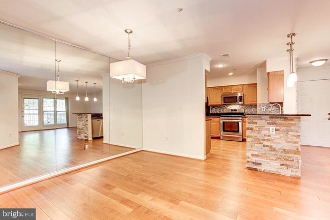 Building Photo - 6101 Wigmore Ln