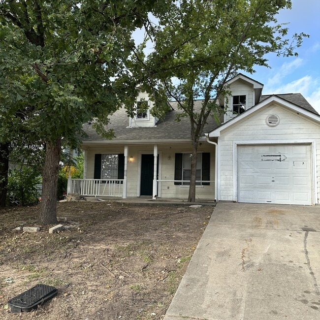 Primary Photo - 1704 Lovingood Dr