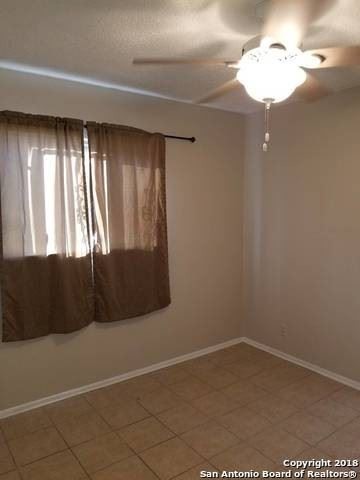 Building Photo - 3 br, 1.5 bath House - 6731 Red Bluff