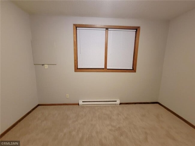 Building Photo - 710 Hillcrest St