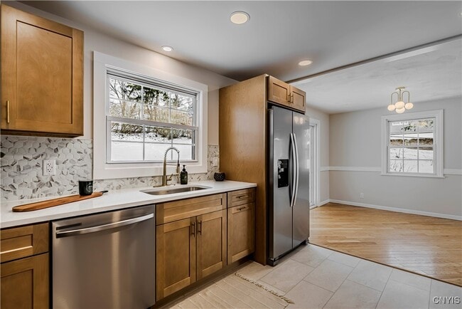 Building Photo - 63 Higby Rd