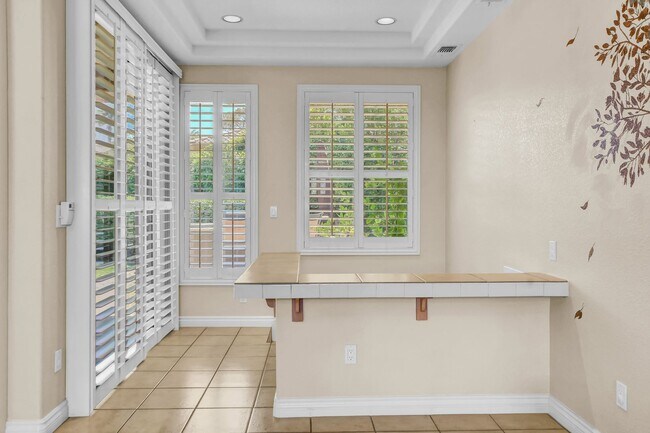 Building Photo - Single Story in Country Club Hills!