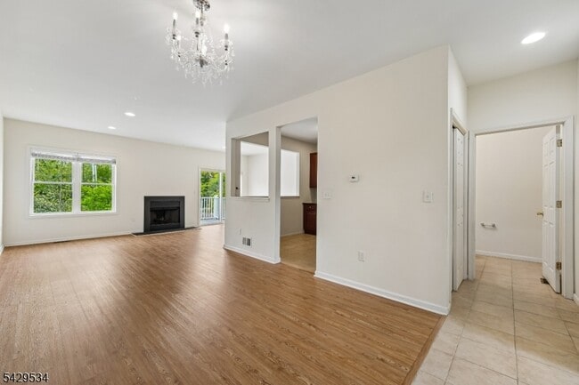 Building Photo - 26 DeCroce Ct