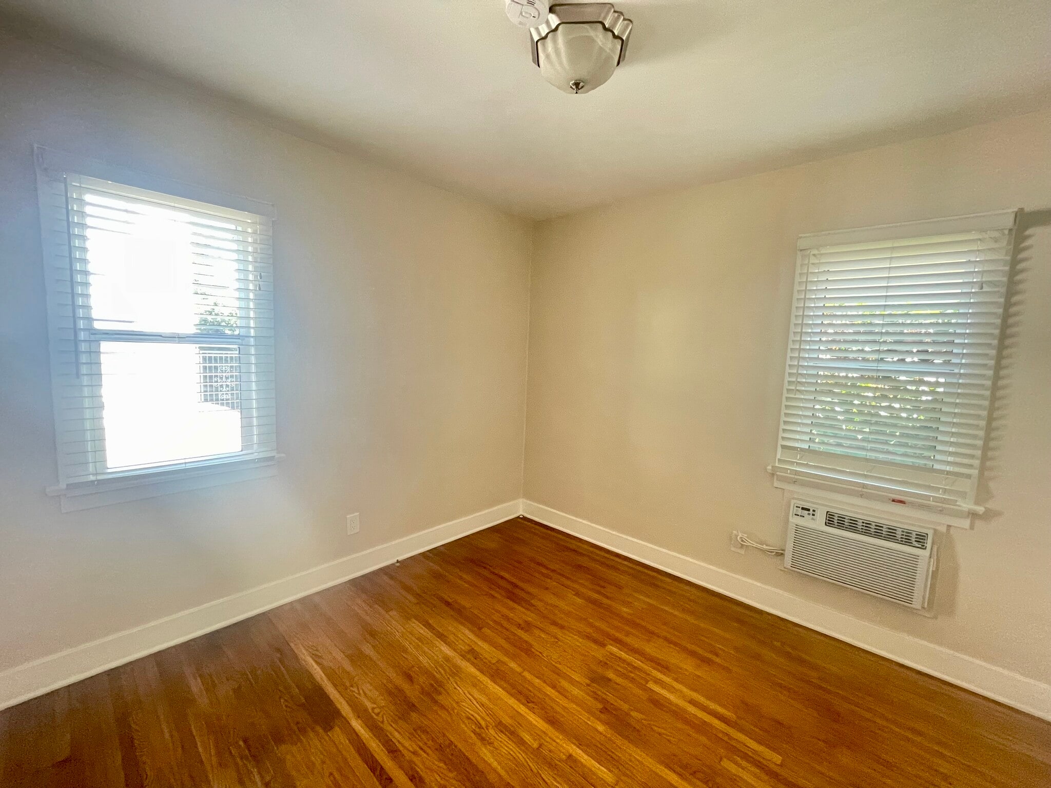 Building Photo - 4565 Alumni Ave