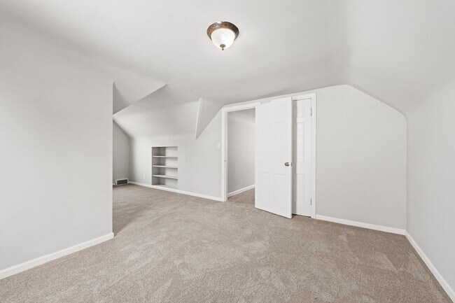 Building Photo - 26950 Mallard Ave
