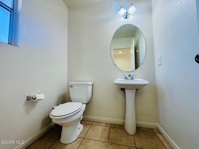 Building Photo - 40350 Maravilla Dr