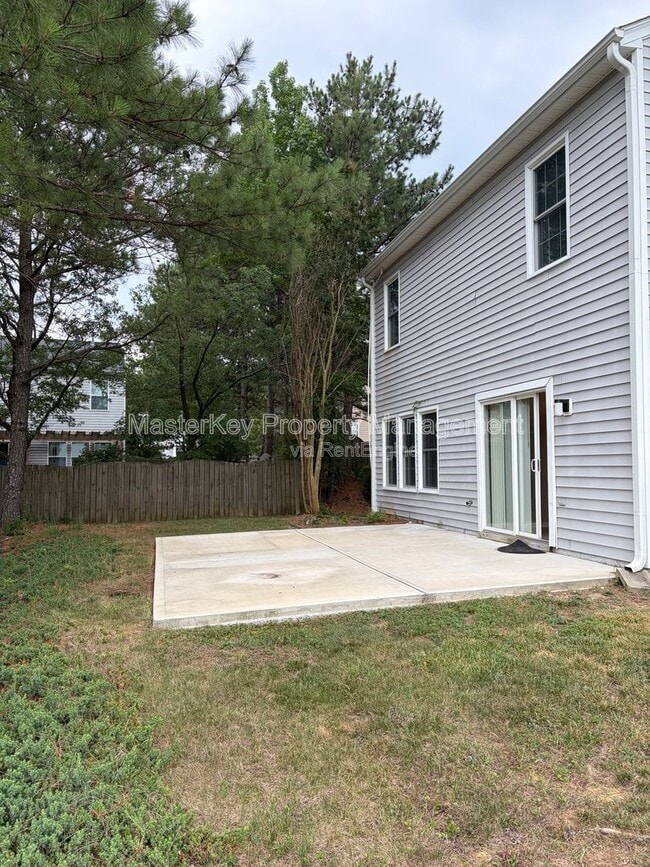 Building Photo - 204 Purple Leaf Rd
