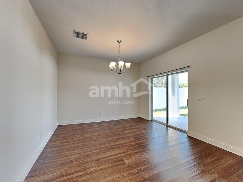 Building Photo - 805 Heavenly Dr