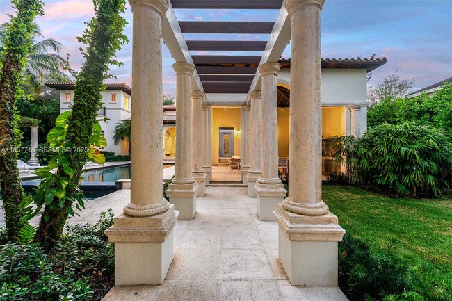 Building Photo - 9941 SW 60th Ct