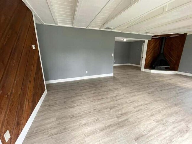 Building Photo - 1305 Overdale St