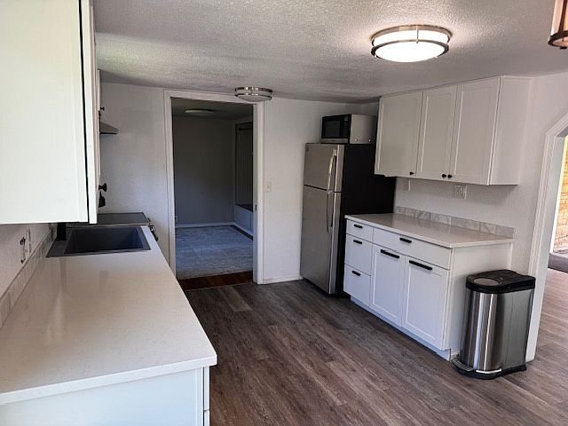 Building Photo - 3860 Kittyhawk Dr NW