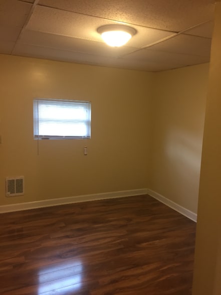 Building Photo - 329 3rd Ave