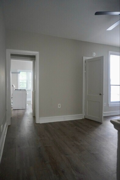 Building Photo - 5953 Chester Ave