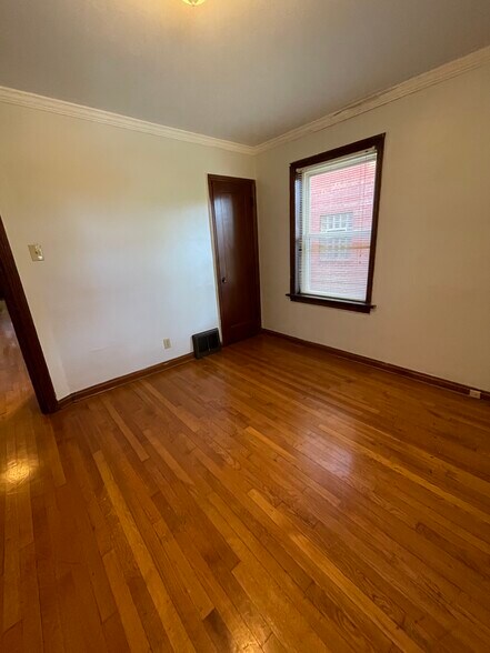 Building Photo - 4964 Fyler Ave